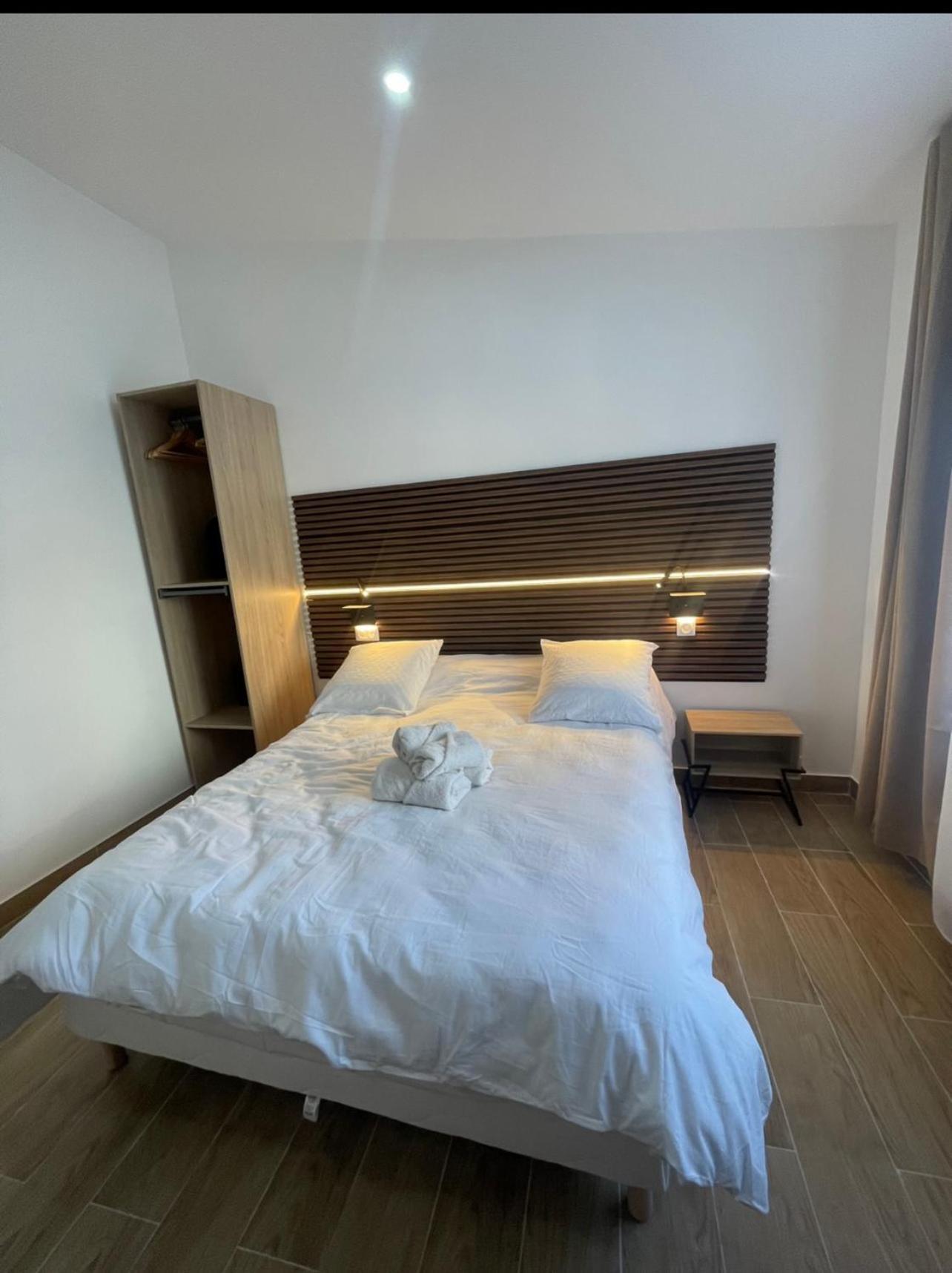 Hotel Du Parc Canal - Stade De France Saint-Denis  Buitenkant foto